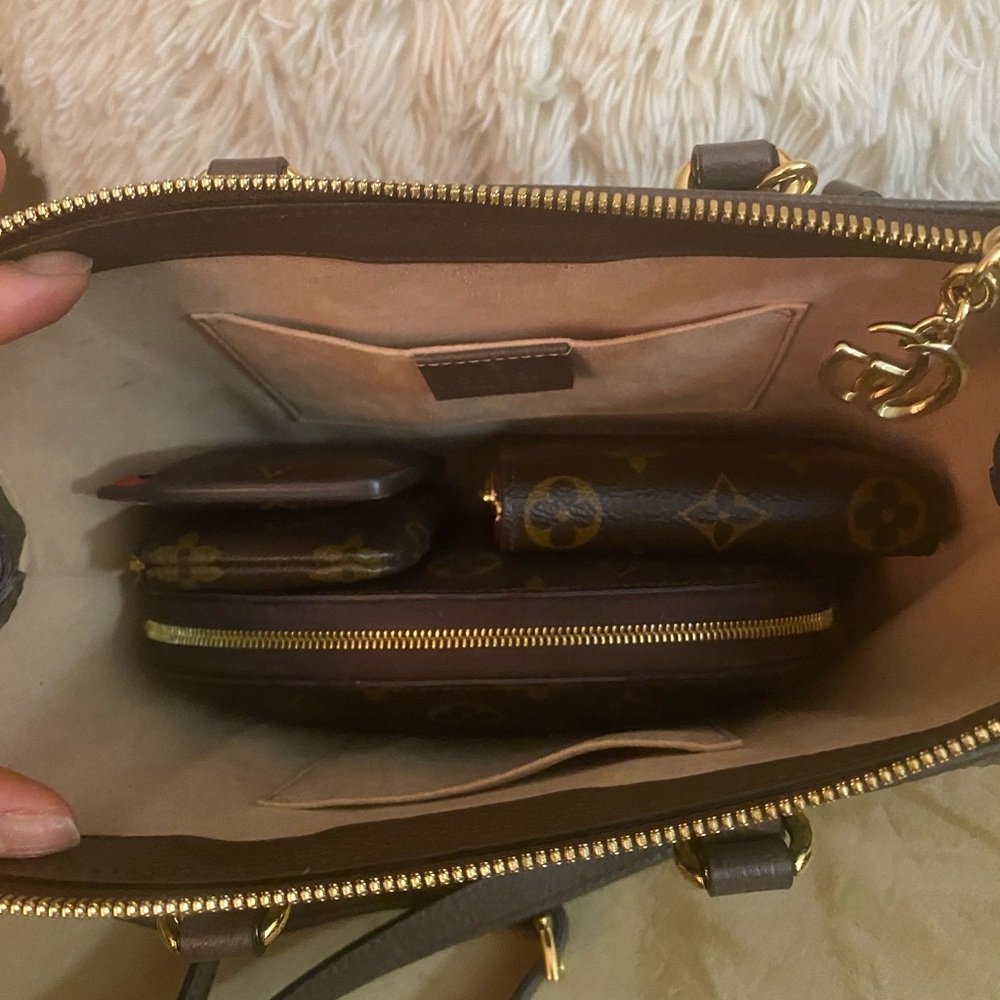 GUCCI Ophidia GG Supreme Monogram Small satchel. - Picture 11 of 14